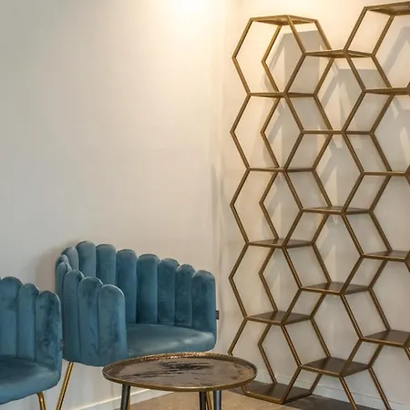 Onda 8, Emma Willa Santa Maria di Scacciano