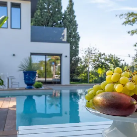 Onda 8, Emma Santa Maria di Scacciano