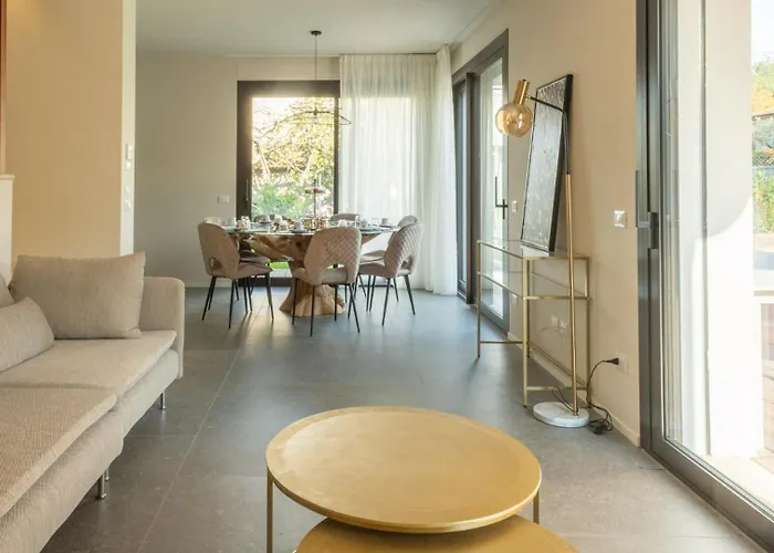 Villa Onda 8, Emma *