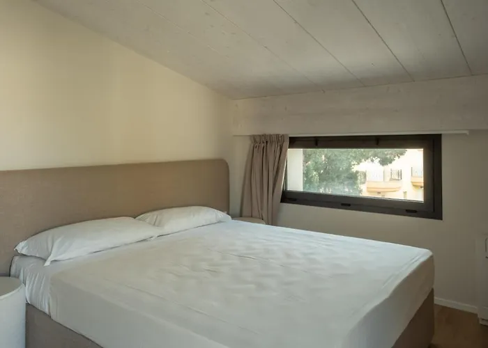 Onda 8, Emma Villa Santa Maria di Scacciano